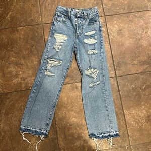 Women’s Levi’s ribcage size 24 distressed jeans